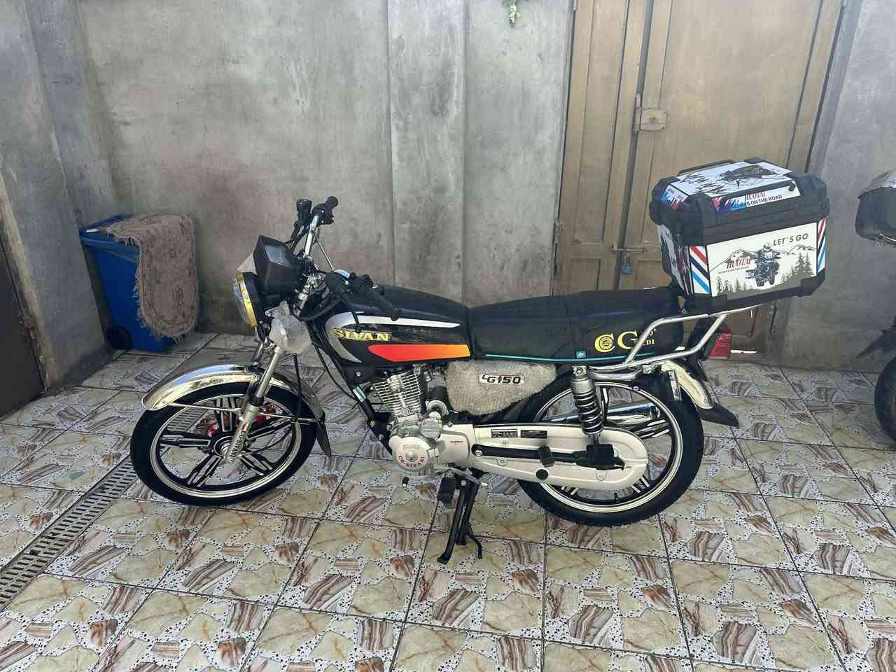 يا الله...
دراجة سيفان موديل 2025 طالعة بشهر 10 ....
دراجة كلش نظيفة خير من الله استخدامها جداا قليل..
اوراق أصولي!!!
السعر 850 وبيها مجال بسيط حك الجية 
 مكانها طويريج 
للاستفسار ***********
               ***********
