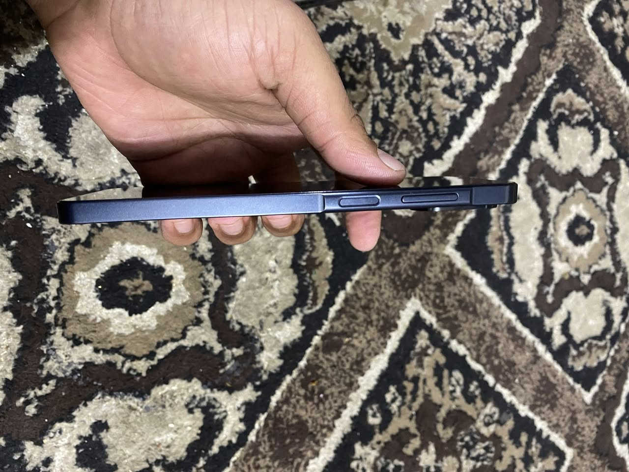 كلكسي A07 للبيع ذاكرته ١٢٨ عشوايته ١٢ سعره ١٤٠  مكاني بغداد ***********
