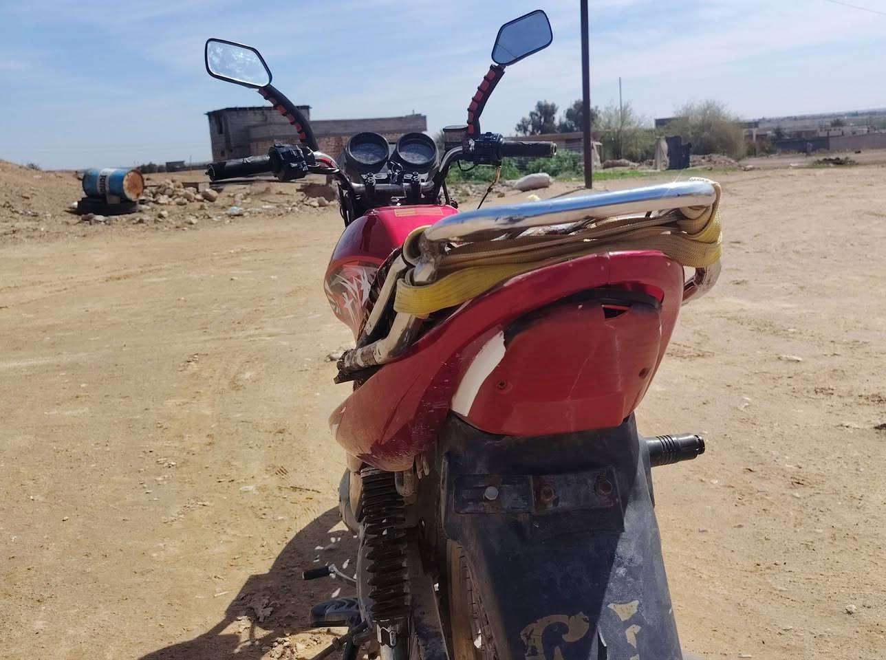 السلام عليكم ورحمة الله وبركاتة
موطور للبيع  هايوشه 
شغال عل فحص  
سعر مطلوب 325بيها مجال 
تصل عل صاحب رقم 
***********
ا
