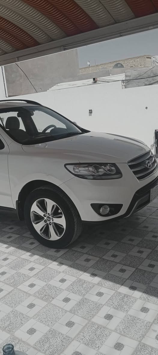 السلام عليكم سنتافيا ٤ سلندر كفاله عامه من الصبغ  والبارد حتى الدعاميات رقم ذي قار بسمي السعر ١٥٥ بيه مجال رقم ***********
