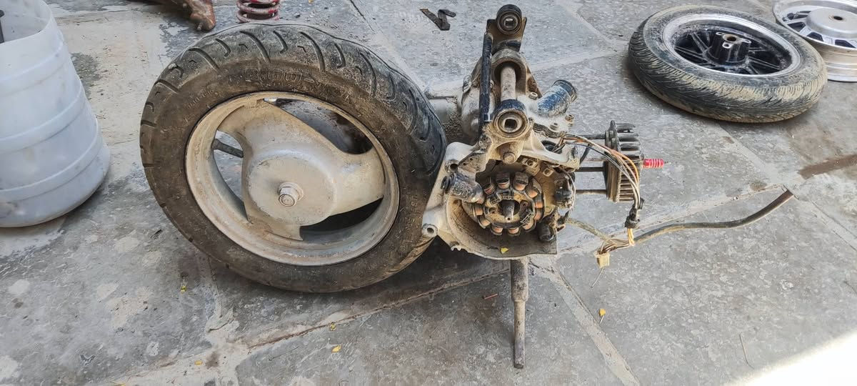 سلام عليكم غراض مال بطه للبيع محرك شغال وكابريترات اصليات شغالات ويلات مال ماكس والباقي كدامك قيم واخذ


**إذا كنت صاحب هذا الإعلان وتريد حذفه لأي سبب، رجاءا أرسل رسالة إلى الدعم الفني**