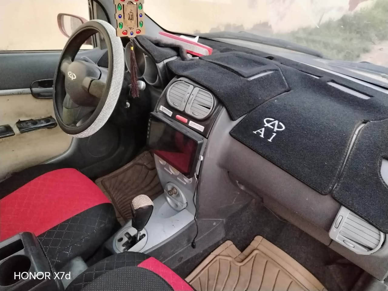 سلام عليكم
سياره شيري نوع A1 سيارة جاهزه مال بيت بلعافيه على الياخذها جاهزه حداديه صدر وسنويه باسمنا تحويل ثاني يوم معروضه ٢٨ ورقه بيها مجال قليل مكانها الديوانيه للاستفسار اكثر التواصل اتصال او واتس آب على الرقم ‭***********‬
