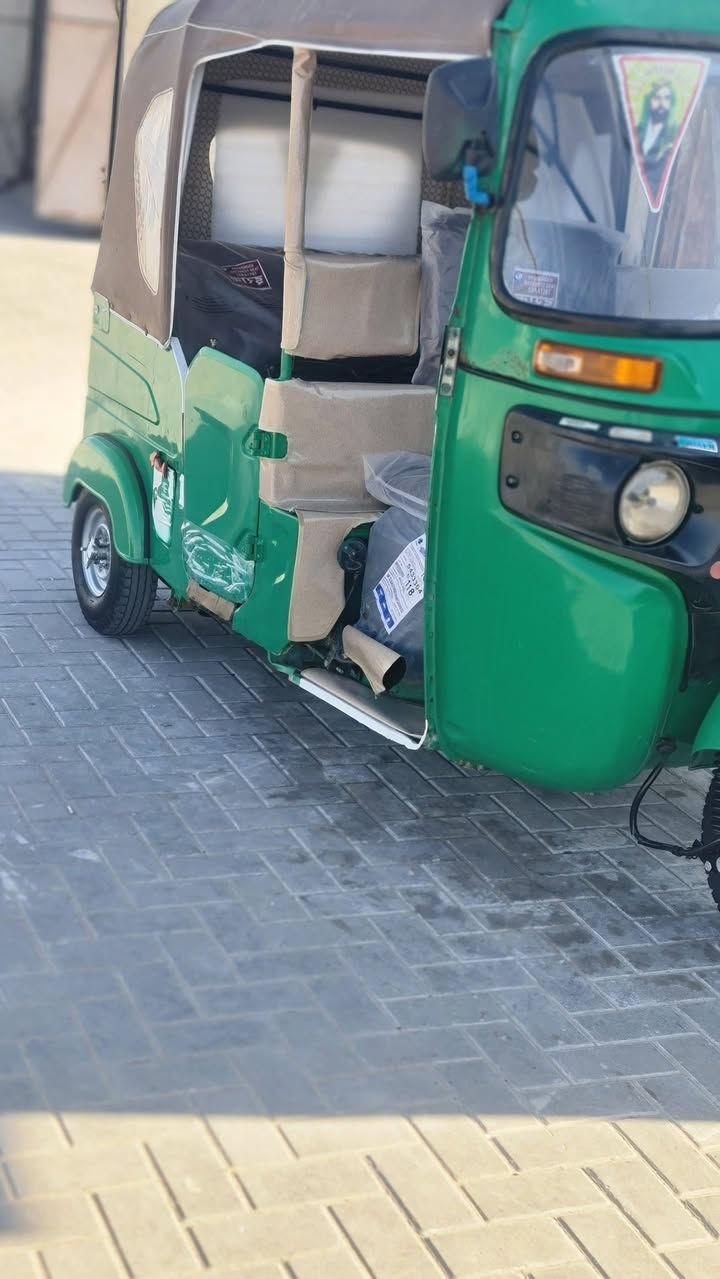 سلام عليكم ورحمة تكتك باجاج موديل 21بشهر 10وراق سحب وراق سحب كفاله عامه مكينه وبدي كرهبايات كله شقاله تخم تاير جبلي تكتك مرتبه فول تخم سفريات كوستر تكتك مال جناي سعر4300 ‎ 0788 429 2888 بلبصره
