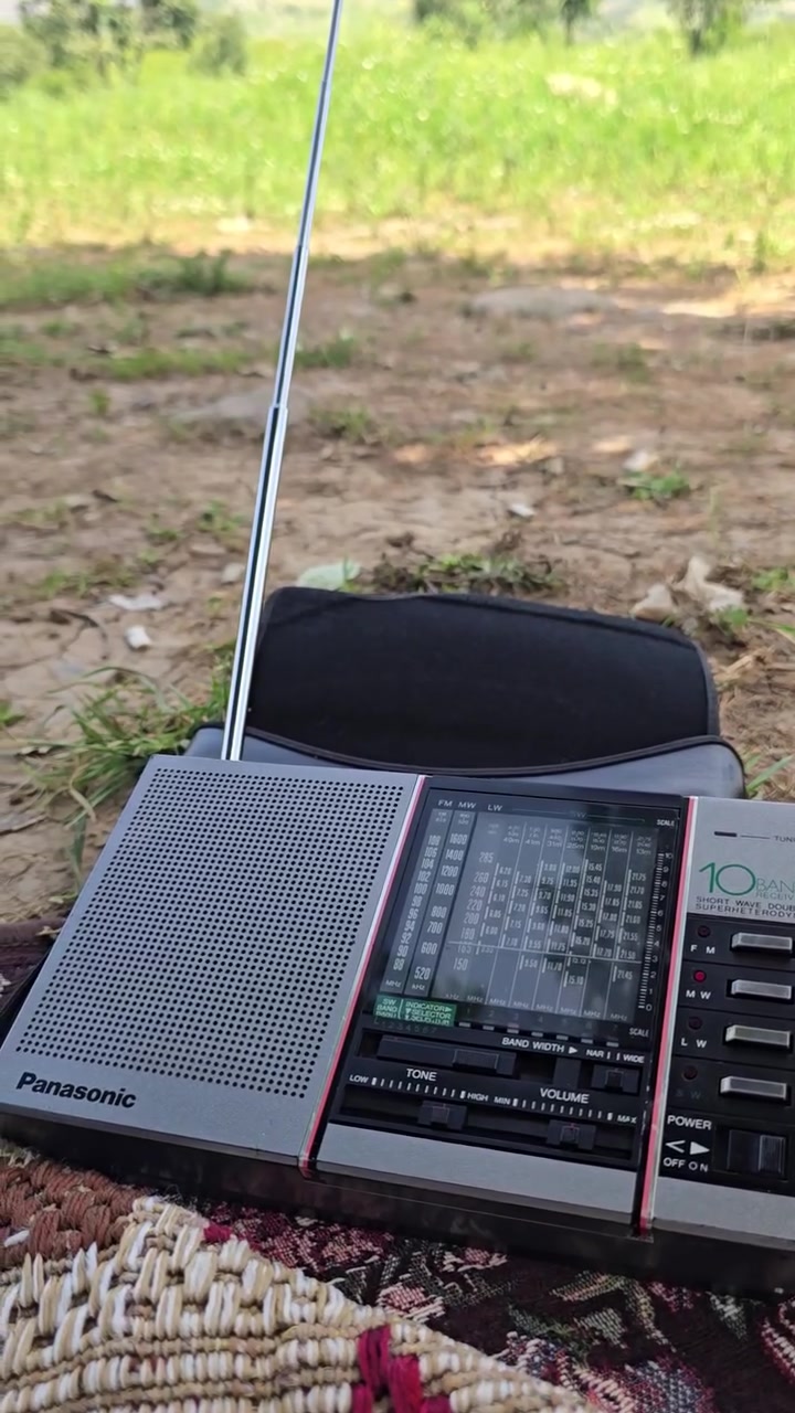 استقبال موجات FM و القصيرة والمتوسطة في ريف مدينة اربيل
كوردستان/ عراق 
Panasonic rf B50


**إذا كنت صاحب هذا الإعلان وتريد حذفه لأي سبب، رجاءا أرسل رسالة إلى الدعم الفني**