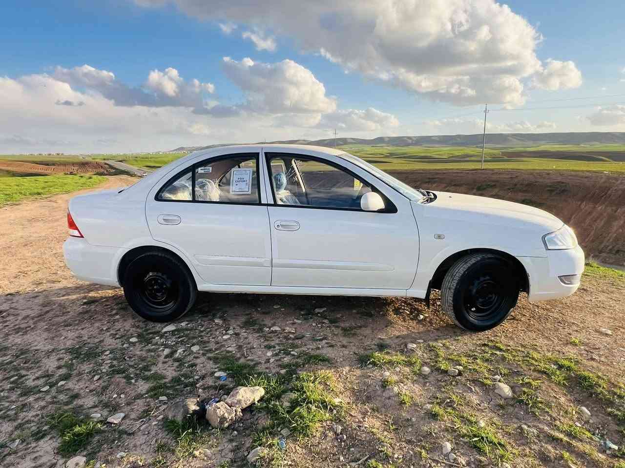 صه ني كؤري 2011
شتيكي زور نمو نه و جوانه گيرو مه كينه ي به شه رت سه نه وي 
تا زه يه چوار تا يه ي تا زه يه  يه ك په له يه بجوك به قه د نا و له پي بؤ ياغي هه يه ته بريت ساردو كه رم به شه رت نا و زه رد 2 جام كا ره با گير عادي شو ين چم چمال 
نرخي 92 مه جال 
***********
***********
