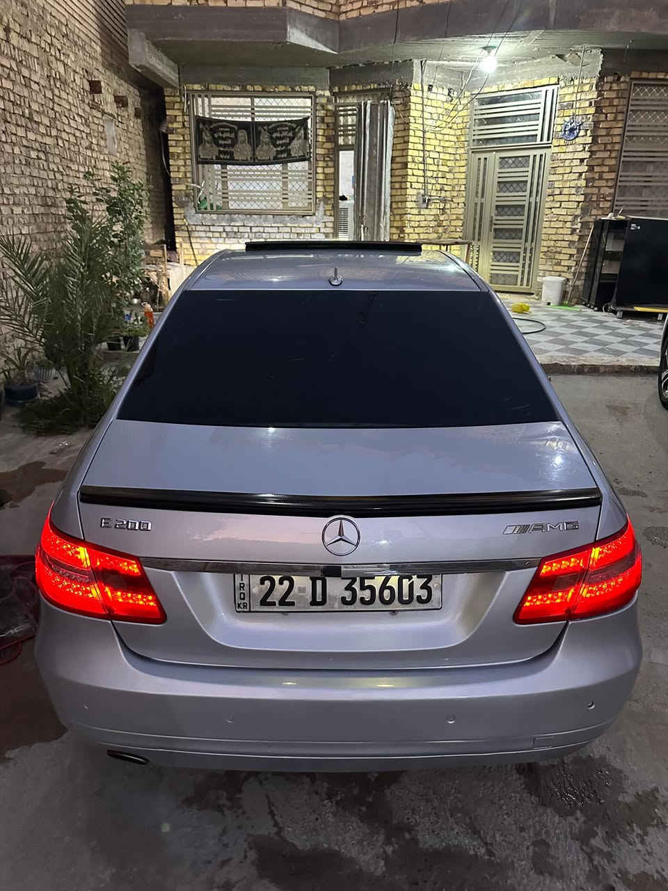 سلام عليكم

مارسدس E200 2010 رقم اربيل تحويل ثاني يوم وارد خليجي بيها

بيه بنيد وجاملغ جهت سدر صبغ فقط 
فقط فول مواصفات فتحه دخول ذكي كشنات جلد +

كهرباء وتتفأ ترحيب بيبان رادارات 360 درجة بجم زنون 

عدسات
حداديه 95%.   تبريد ثلج ❄️. كير ومكينه مكفولة 
@إشارة

ترحيب مكينه 2000 تيربو خير من اللّٰه ويل AMG مكاني بابل

الدبله سعر 115 بيها مجال رقم *********** 
متواجد وتساب
