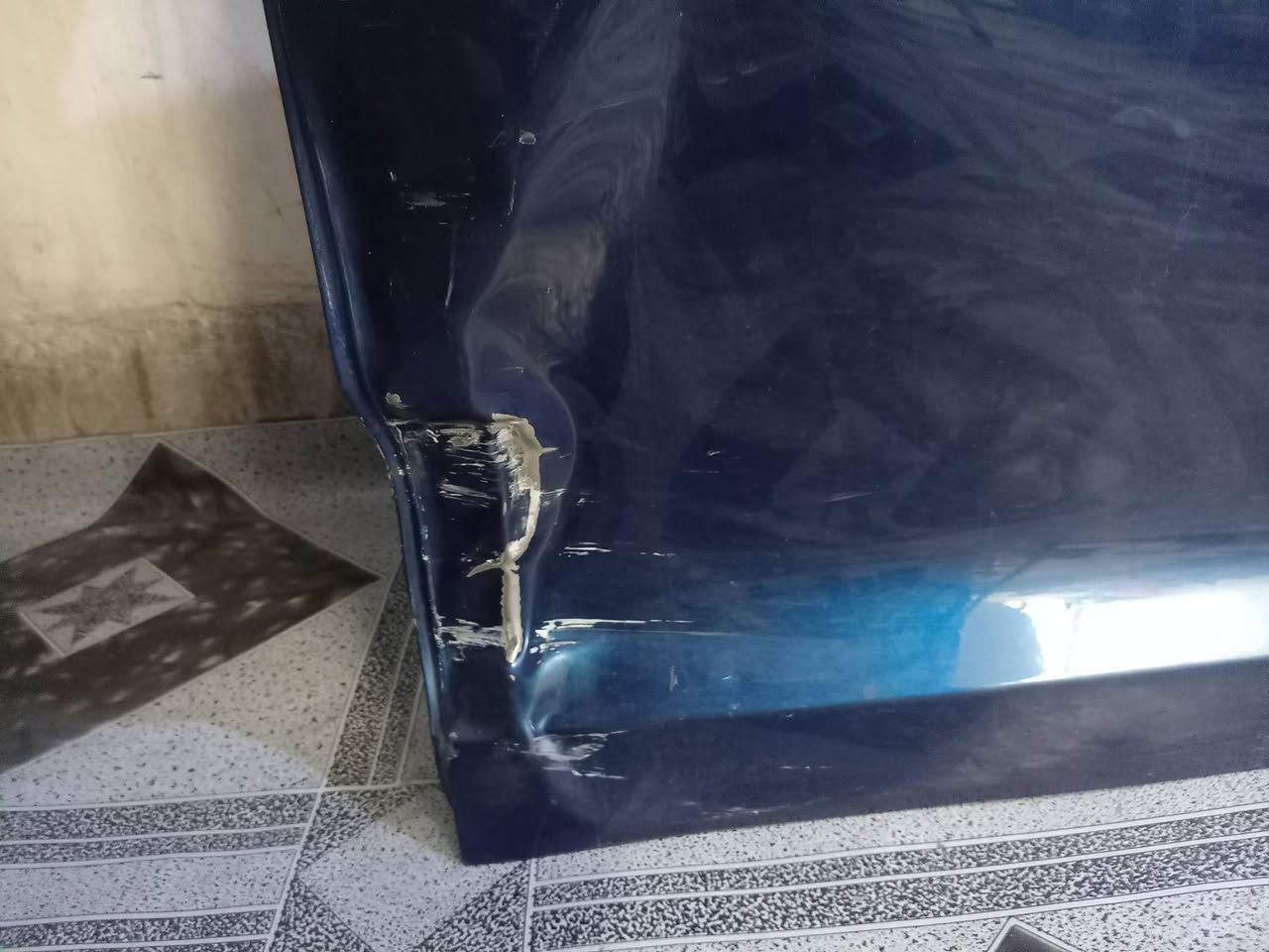 للبيع ٢ابواب سوناته واردالامريكي ازرق الون حبري جهت السايق بيهن حادث اسفل البواب كمه وضح في الصوراليرغب بلشراء اتصل على الرقم ***********ابورقيه العنوان الديوانيه قضاءالمهناويه
