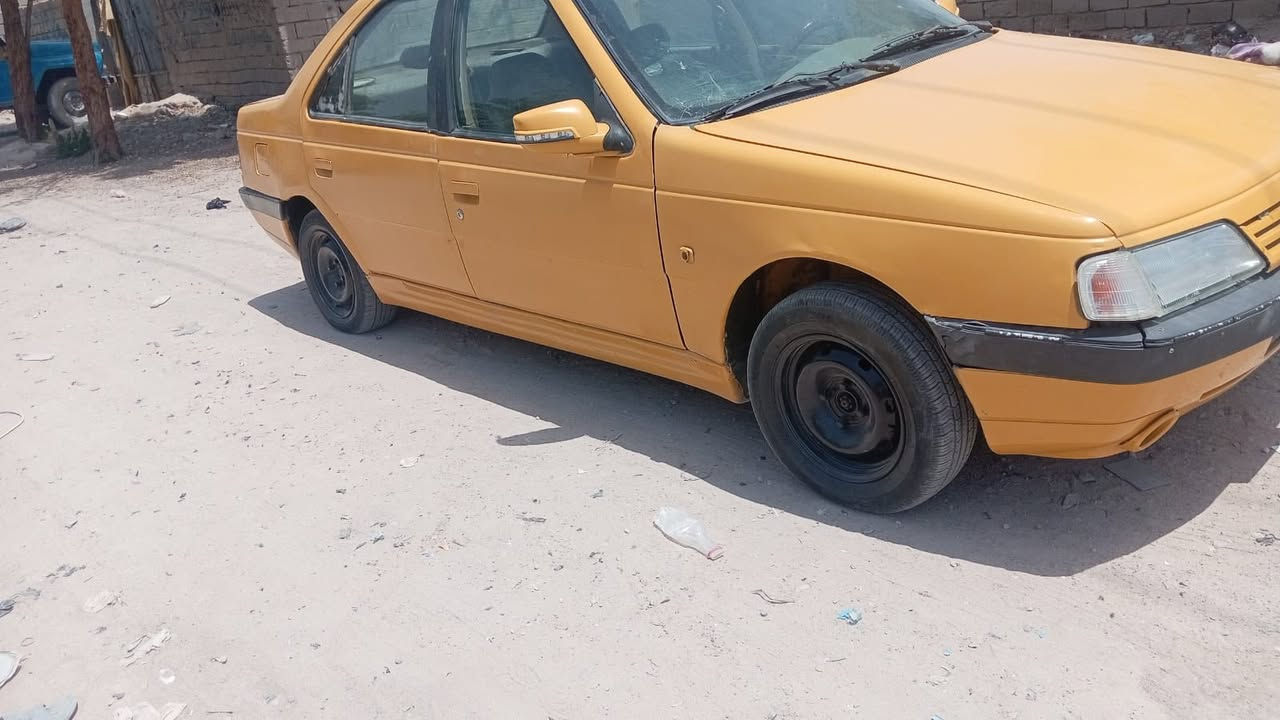بيجو 405 رقم بصره الماني مكينه بيه كازكيت بس شرط لا دخانه ولا صوت وناعمه كير كارتون حداده طوبه دواخل كارتون سياره ضربه ما بيه سعر 10 وبيه مجال للستفسار ***********
