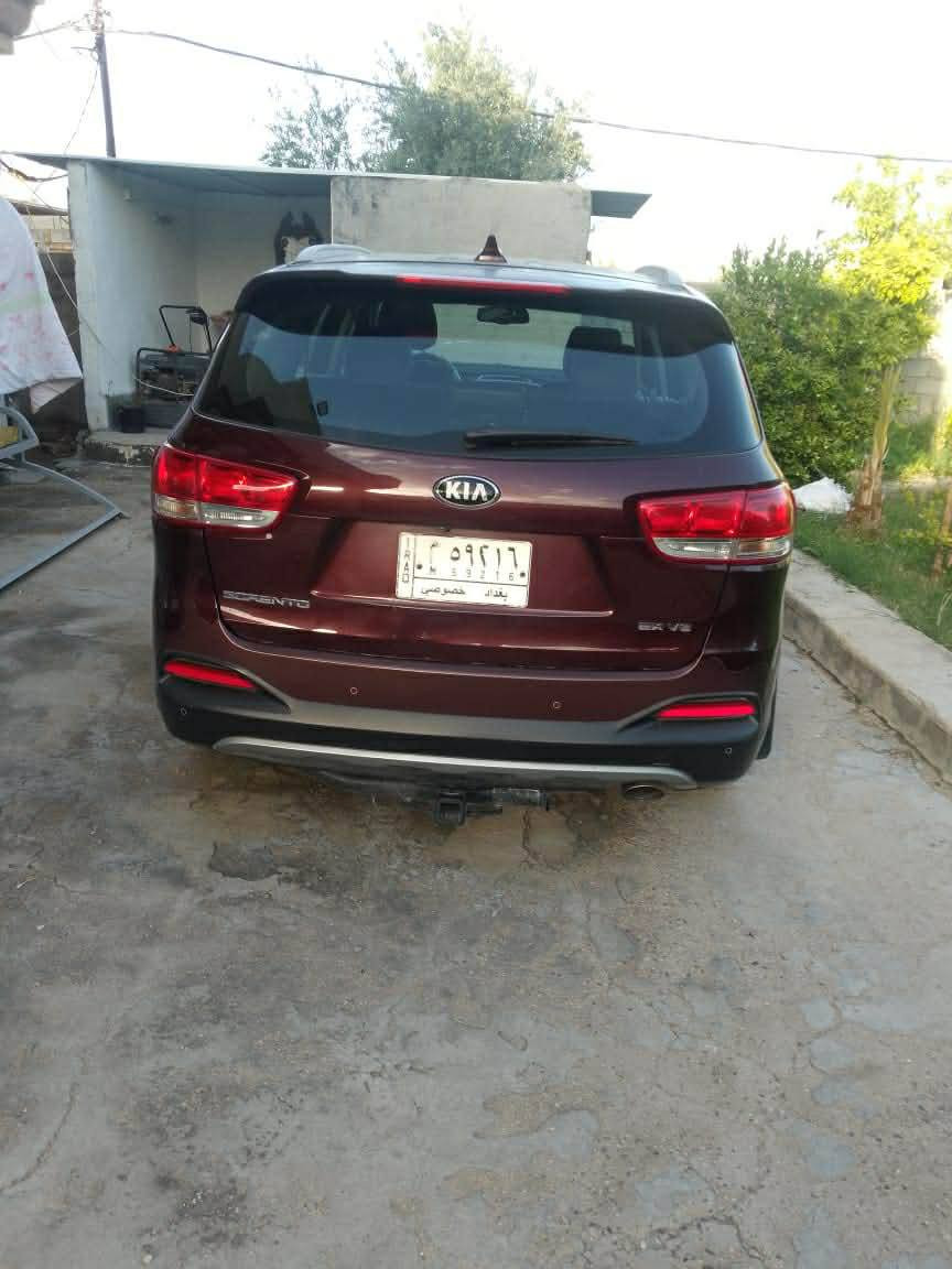 السلام عليكم كيا سورنتو 2016 
رقم بغداد 
وارد امريكي 
جاملغ وبنيد بدون دواخل 
السعر والتفاصيل على الهاتف ***********
