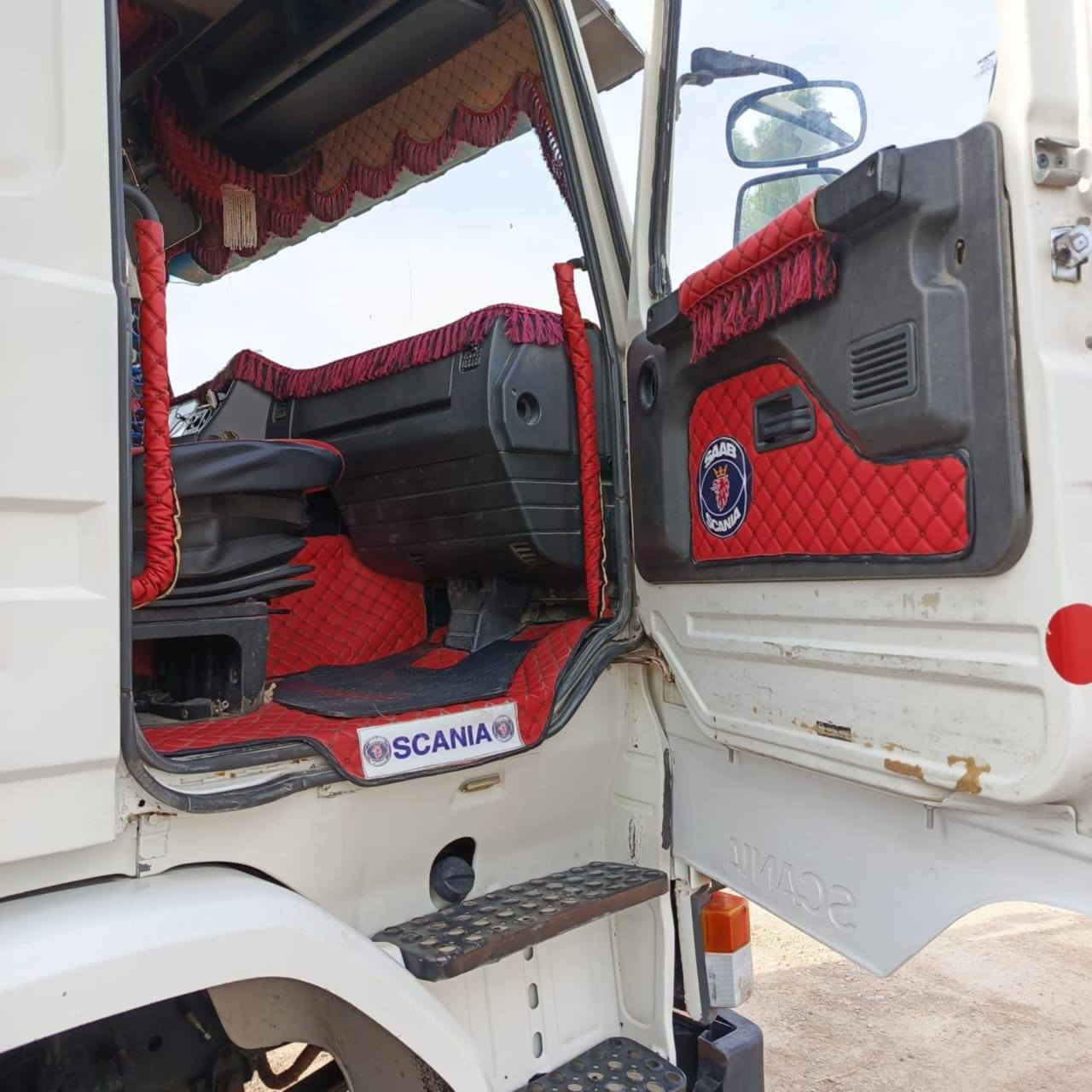 اسكانيا قلاب سكس ويل فل موديل ٩٥ سنغل عضلة محرك فحمي كير ٣في ٣ سنوية صاقطة قبل شهر مكفولة من كل شي رقم انكليزي دهوك بسمنة تواير طخم جديد جاهزة على الشغل بيهة صبغ تقليمات بسيطة شراي اتصل على هذا الرقم *********** اخوان ما اجاوب على التعليقات الموشراي لايتصل الموقع ابوماريا
