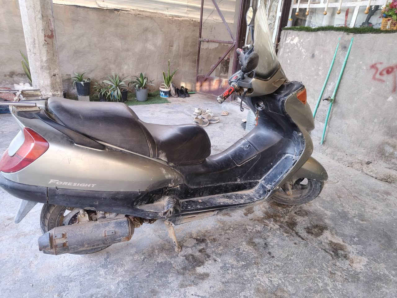 سلام عليكم دراجه ماجسته لبيع او مراوس حسب قناعه دراجه شغاله كهرباءيات محرك سلف كلشي شغال سعر ٤٠٠ بيها مجال***********
