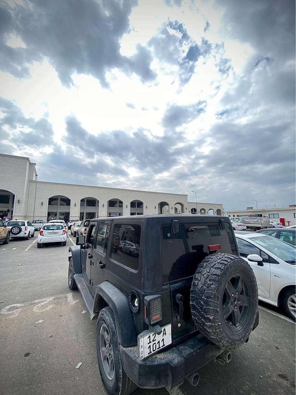 جيب رنكلر مؤديل 2011هه مووى كراوه به 2018كير مكينه ته بريت ته قه ره قه به شه رت  سياره كه نيو بؤنيت هه يتى بى شورى سه وداش ده كه م شتيك به دلم بيت ژم *********** أربيل, العراق
