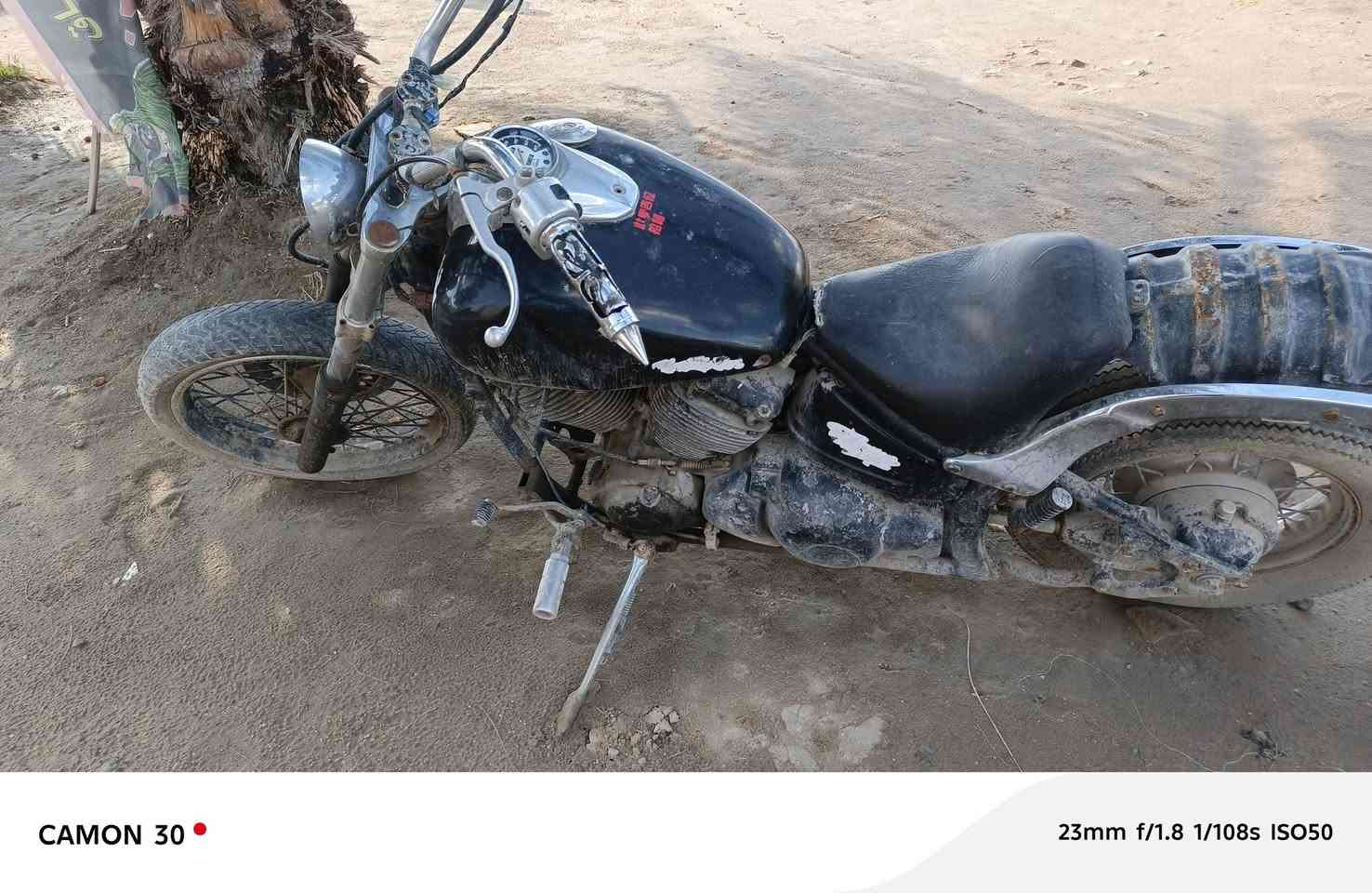 السلام عليكم هارلي مكينه بل فلين كير بل فلين تخم تاير جديد دراجه تشتغل كلشي مبيه عوزه كتف شحن وتنضيف كابريتر تشتغل إذا جيب باتري جديد رايده ب ٤٠٠وبيه مجال بسيط عنواني بابل الشوملي وهذا رقمي ***********
