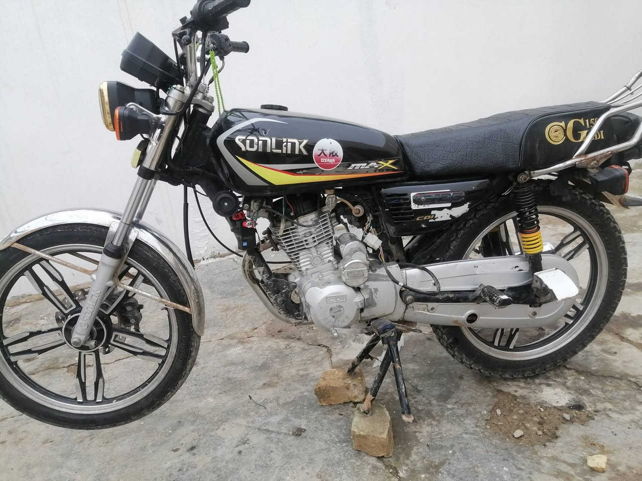 السلام عليكم دراجه للبيع موديل ٢٣ كامله مكمله من ناحيت كلشي شلعه معدل اوراق اويلاله كله مكفول مكاني بعقوبه العباره السعر ٤٧٥ وبيها مجال بسيط *********** او واتساب ***********
