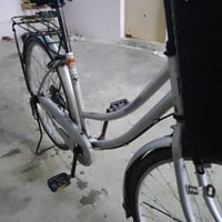 عجلة جانب أيسر • تبديل بس • قفل وسلة