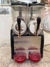 للبيع ماكنه أزبري أيطالي النظافه 80% عالفحص تاخذ  قيم واخذ  للاستفسار ...