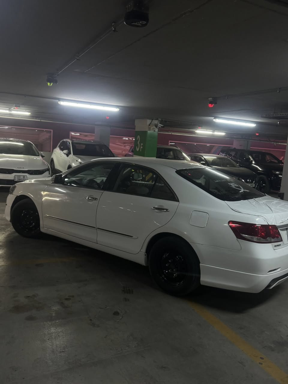 السلام عليكم كامري اوريون للبيع 6سلندر مكينه وكير خير من الله السعر 92وبيه مجال مكان السياره النجف الاشرف للاستفسار ***********
