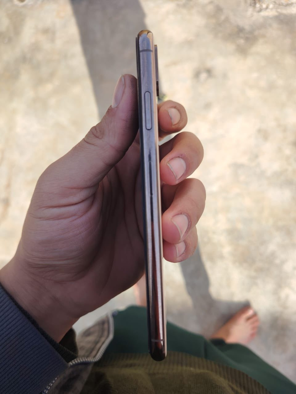 سلام عليكم من رخصت ابل الكروب شباب عندي هاذه الجهاز ايفون اكس ماكس للبيع 350بي مجال بصيط الستفسار اكثر ***********
