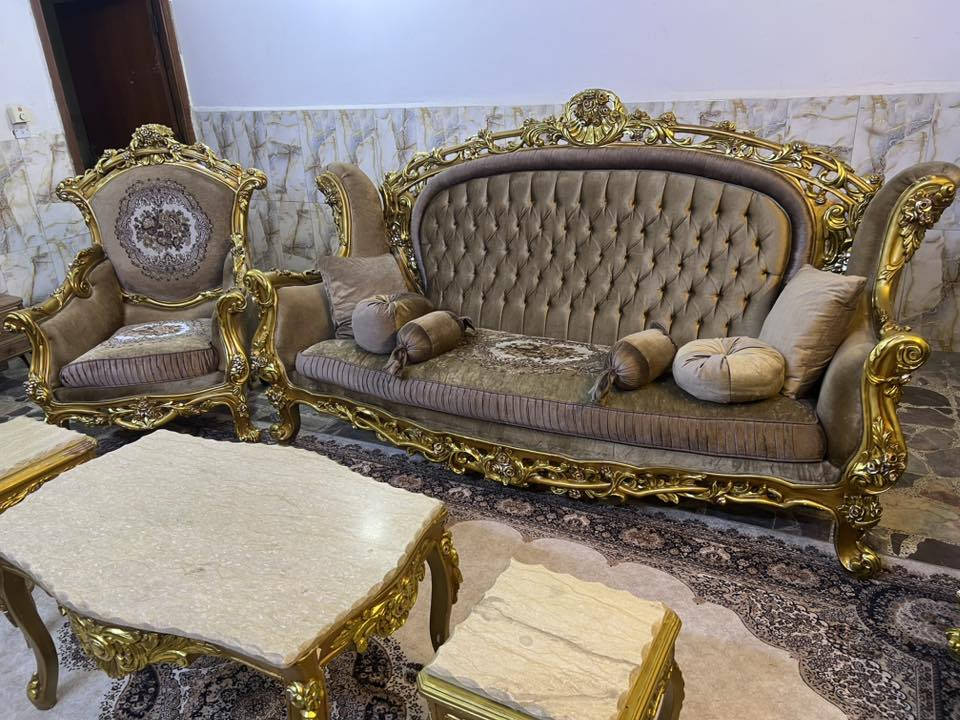 تخم مصري خشب زان اصلي عشر مقاعد مع طبلات مرمر نظيف مكانه المنصور***********
