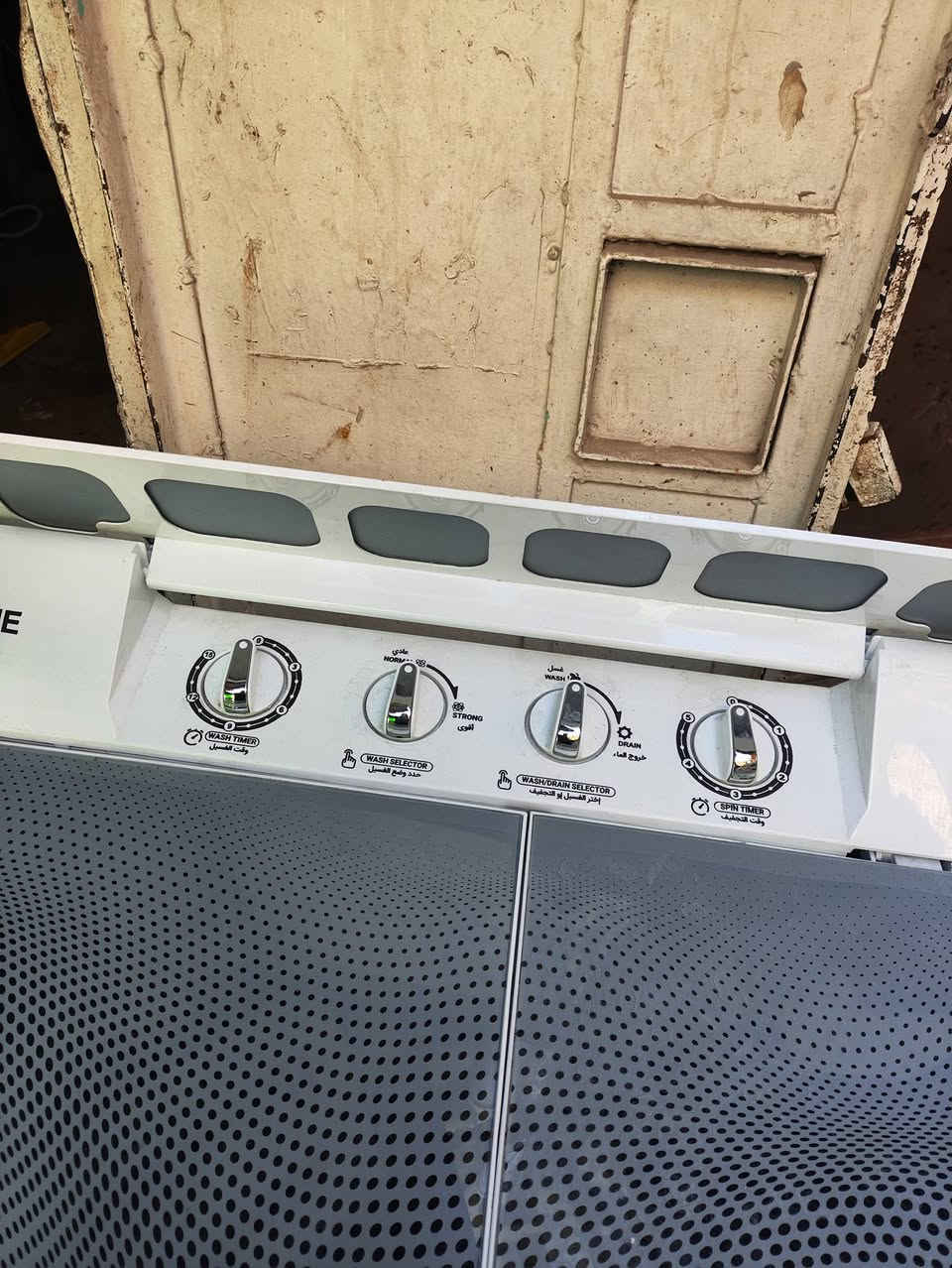 للبيع استخدام قليل نضيفه جدآ سعرهه ١٢٥


**إذا كنت صاحب هذا الإعلان وتريد حذفه لأي سبب، رجاءا أرسل رسالة إلى الدعم الفني**