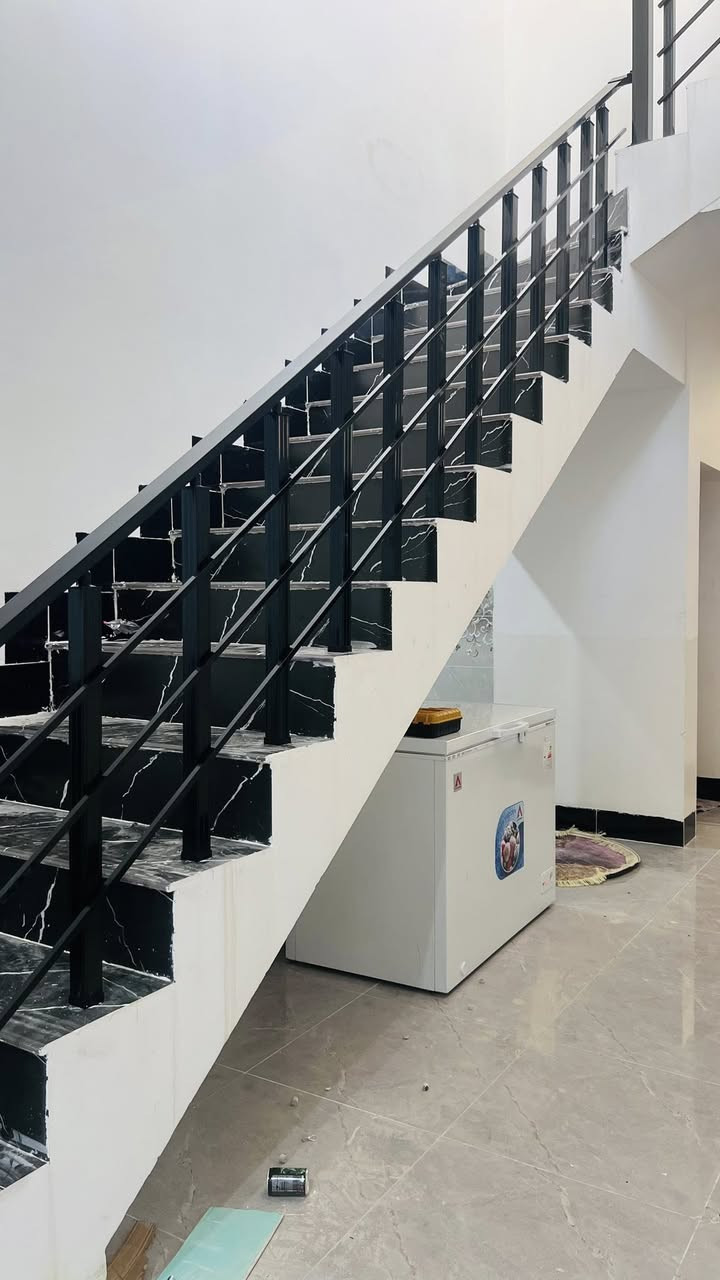 أعمالنا مستمرة ومتواصلة 😊⚒️🏠
جانب من أعمالنا  في كركوك/ الواسطي والف مبروك لأصحاب الدار🌹

تم تجهيز المنزل بمحجر درج  بوري مربع مواد تركية💯💯
❎السعر مناسب جدا

❎يتميز بالمتانة

❎مقاومة عالية ضد الصدأ

متوفر لدينا كل أنواع المحجرات بكافة الألوان والأشكال 
مربع ودائري وكذلك الجام والملكي والحديد كلاسك 
دقة وضمان في العمل والمواد
الأسعار مناسبة جداً وتنافسية. وبنظامي القسط والنقد

شعارنا الدقة والأتقان في العمل💪

للأستفسار

***********

 *********** واتساب
