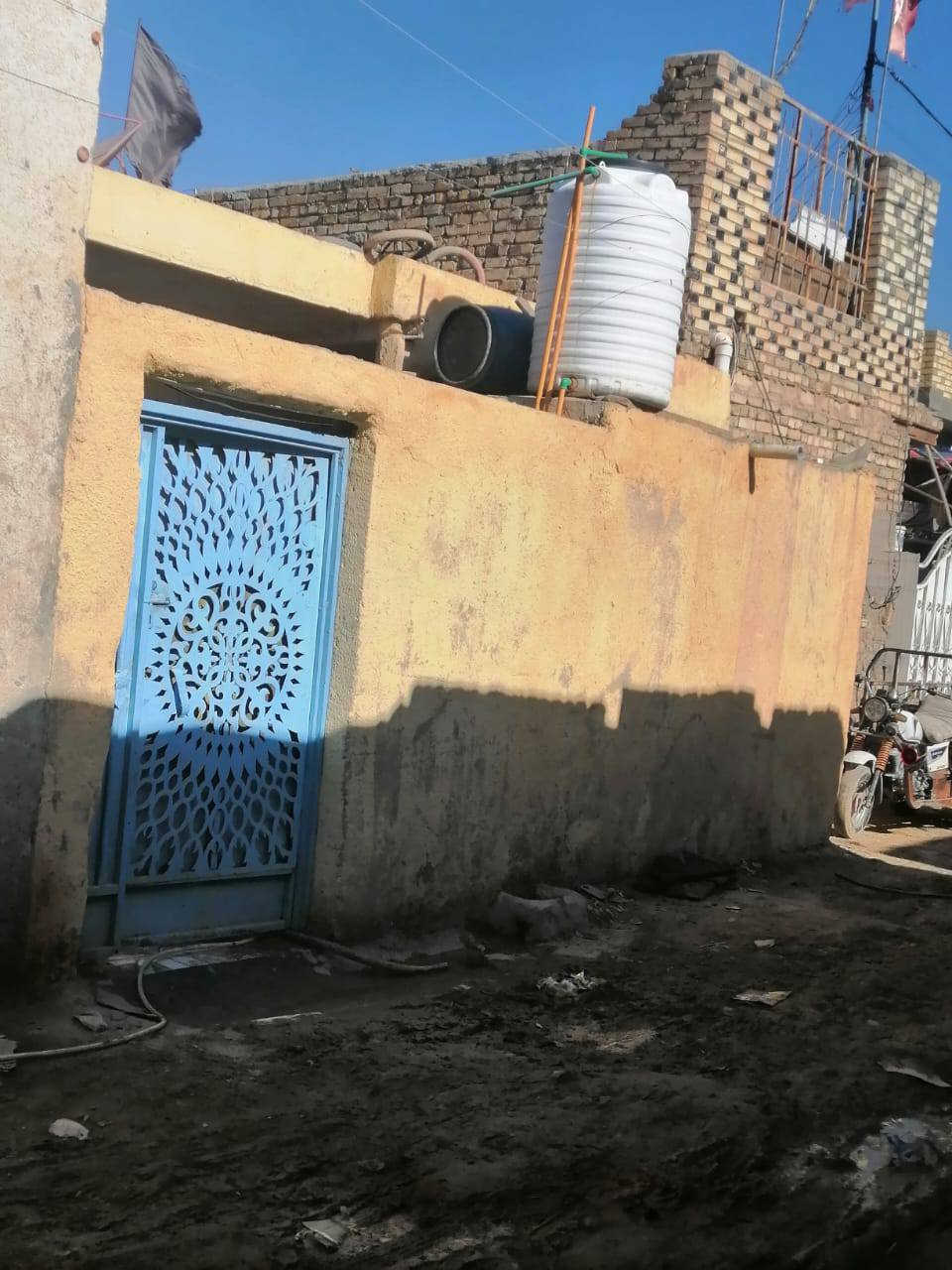بيت لليجأر حاوي العباس تعبر شارع الوارد قريب الشط مال عائله صغيره الرقم ***********
