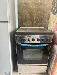 عارضة سطحية حجم كبير قياسها مترين طباخ مصري اربع مشاعل شغال نظيف 100% ...
