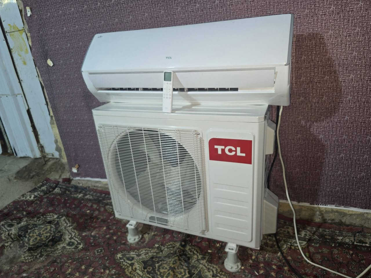 سبلت TCL طن ونص مستخدم كم شهر جهاز اخو الجديد ما مصلح وشرط الفحص نظافه 100% وكل غراضه كامله *********** بصره 5 ميل
