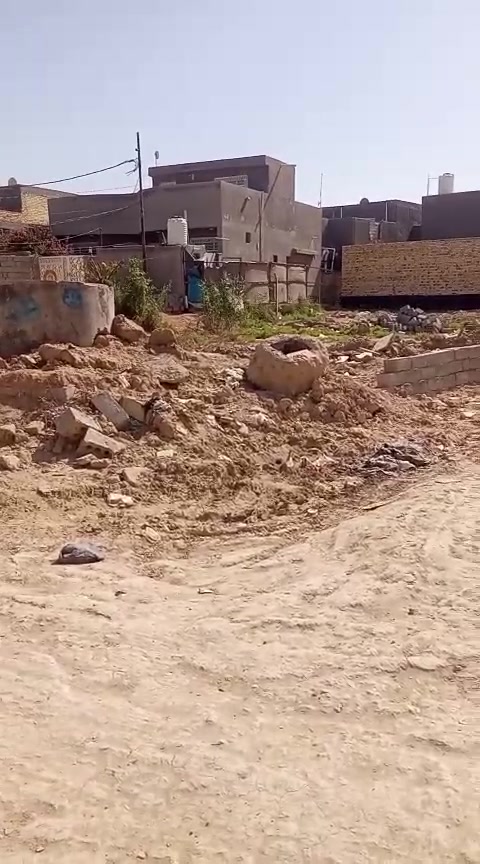 السلام عليكم.
            للبيع
قطعتين للبيع مميزات.
الاولى ركن على شارعين 
والأخرى على ثلاث شوارع مساحة الواحدة ٥٠٠ متر يمكن بيع جزء منها
 حله ابو خستاوي سنتر على شارع الغسل طابو زراعي سند ٢٥. علما المنطقة مشمولة باالمجاري وتم اكمال المجاري والتبليط عن قريب
تفاصيل اكثراتصل*********** بي وات ساب

