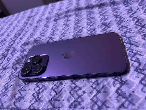 آيفون ١٤ برو ذاكره ٢٥٦ بطاريه ٩٦ سعره قفل ٤٠٠ جهاز مبدل شاشه ومفتوح تخطي مكاني بغداد ***********
