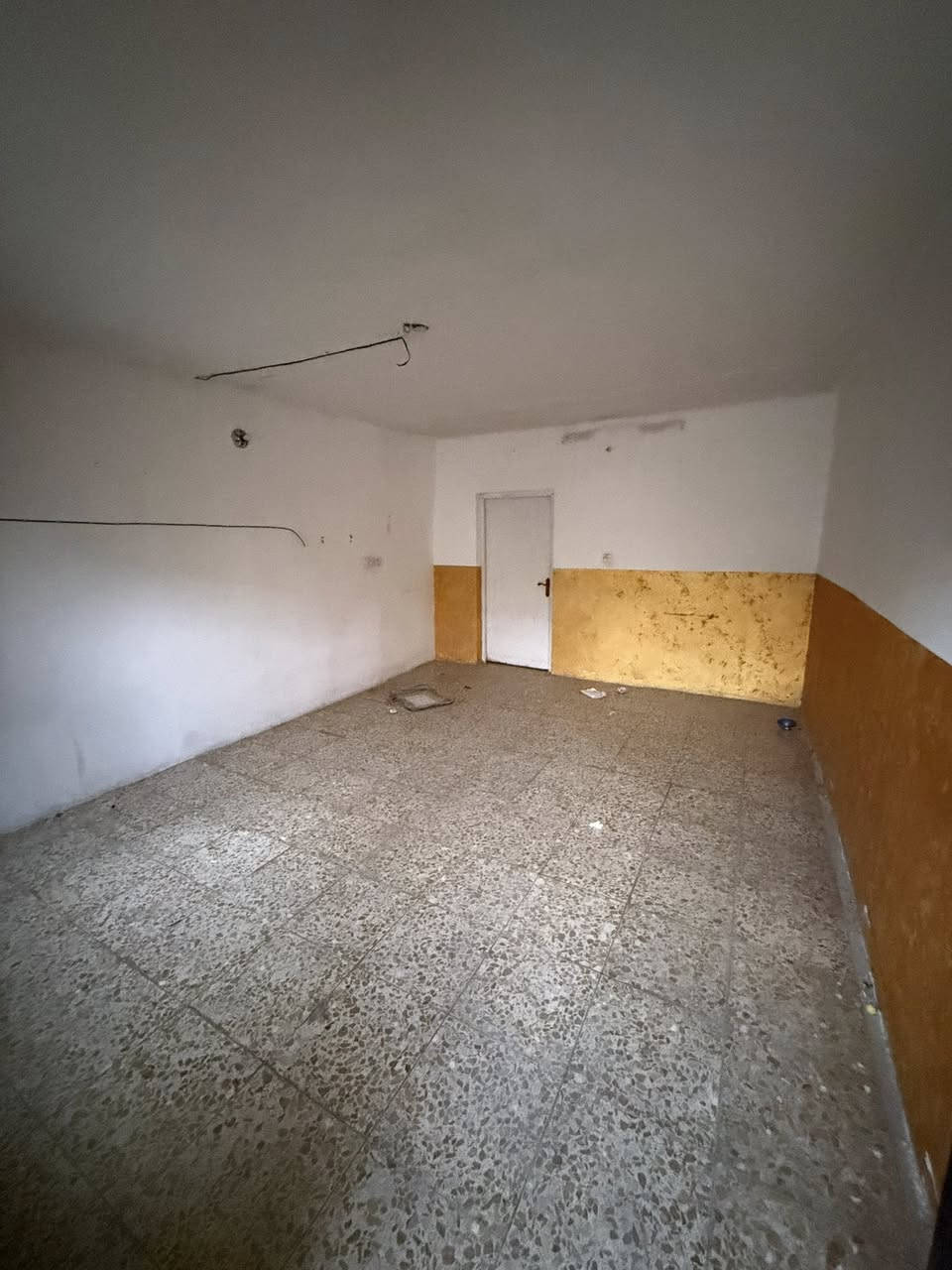 💯💯مكتب الكوثر للتطوير العقاري 💯💯
💥💥اعلان عرض جديد💥💥
🔥🔥 دار للايجار   🔥
لمعرفة السعر اكتب (تم)يأتي اليك الرد مباشر

✨دار  للايجار✨
✨المساحه٧٥ متر ✨
✨الواجهه ٥ متر ✨
✨النزال ١٥م ✨
✨جميع الخدمات متوفر ماء تبليط مجاري كهرباء ✨
✨عرض الشارع ١٥ متر  خلف معرض ابو شاهين ✨

💫💫 طاابو صررف💯💯طابووو صرف
 🔥يحتوي على استقبال وغرفه نوم ومطبخ وخدمات داخليه وخارجيه  🔥🔥
✨✨نوع الملك … طابو صرف ✨✨

💥#الموقع #الدوره   #ابو_دشير #مربع الالف الرئيسي💥

✨سعر تنافسي ✨
✨السعر والاستفسار عنها  يرجى الاتصال ✨✨
✨او التواصل واتساب ماسنجر✨

 ⚡️#مكتب_الكوثر_للعقار_ ⚡️
للاستفسار (***********)

✨✨ملاحظه✨✨
توجد عروض بمواقع ومساحات مختلفه حسب الطلب
✨✨#مقاولات ✨✨
✨✨#عقار ✨✨
✨✨#عقارات ✨✨
✨✨#ترميم_هدم ✨✨

✨✨#مكتب_الكوثر_للعقار ✨✨
✨✨#باقر_رياض ✨✨
✨✨#العراق ✨✨
✨✨#بغداد✨✨
✨✨#الدوره✨✨
✨✨#ابو_دشير ✨✨
