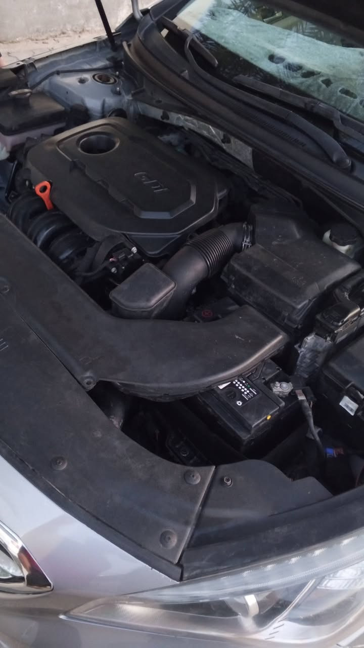 سلام عليكوم سوناتا موديل 20016  وارد امريكي سياره فول ماعده الفتحه تحكمات سترن شاشه بلاديه علمن السياره كفاله ماعده هذني السعر 135 بيهه مجال الاتصال عله الرقم *********** او رقم ثاني *********** رقم الربيل تريد امداور تريد وكاله
