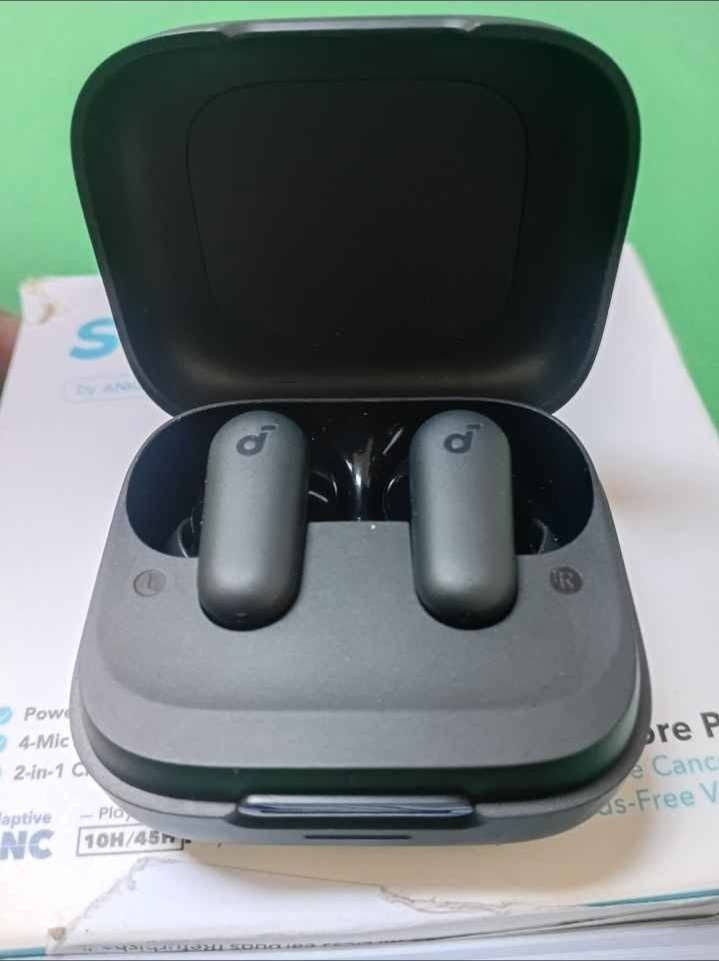 السلام عليكم

سماعة soundcore P30i مستعملة للبيع

السماعة نفس مواصفات آنكر r50nc = اختلاف الاسم = بسبب اختلاف مكان البيع

السماعة بيها خلل التك اليسره ما بي صوت = يتحكم ب اللمس و. يشحن و يطلع بالتطبيق بس صوت ماكو

ملاحظة اخوان / الشخص لعنده r50inc و مضيع الكيس = هذا الكيس ما يرهم عليها = يشحن صح بس يسوي مشاكل 

الملحقات / الباكيت و الربلات مال بدون كيبل
السعر 15 الف

اي استفسار متواجد خاص


**إذا كنت صاحب هذا الإعلان وتريد حذفه لأي سبب، رجاءا أرسل رسالة إلى الدعم الفني**