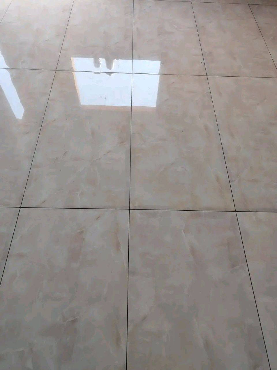 خلفة سيراميك متفرغ عمل جداري ارضي بورسلين بايات مرمر كاشي جميع انواع السيراميك ع اليومية وع المتر شغل باليرضي الله ستلام مهندس تواصل ***********
