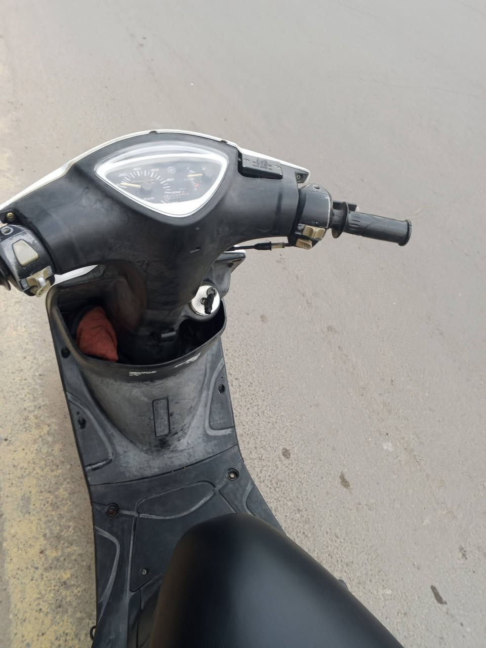 سلام عليكم.... مكلف بلنشر
دراجة ماكس عدلة   🛵 للبيع
دراجة شلعه معدل كهربائيات كلهه شغاله 
دراجةجديده  بلادية رنبه
أي نقص مابيهة
جيب فيتر وتعال افحص
العنوان بغداد شعله الاستفسار الاتصال على الرقم 📞 ***********
