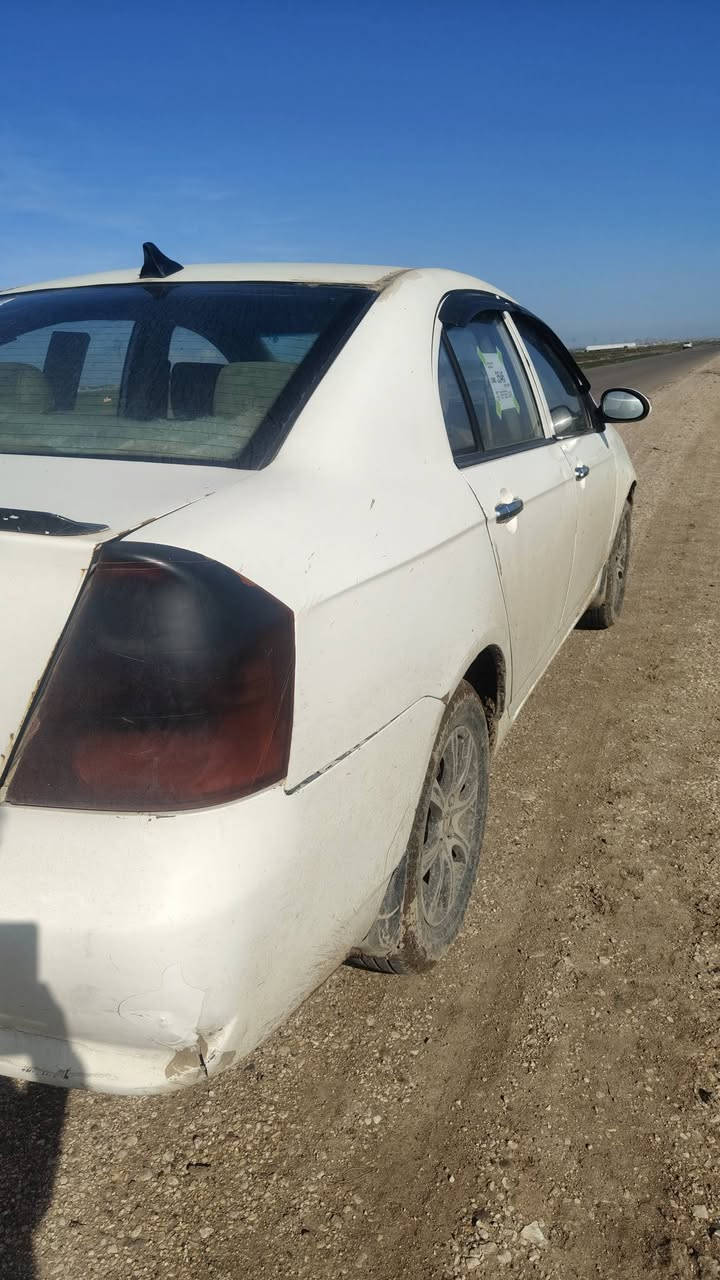 ليفان 2013 فول كير عادي  محرك كورله  رقم بغداد  مشروع وطني  تدفه تبريد ***********
