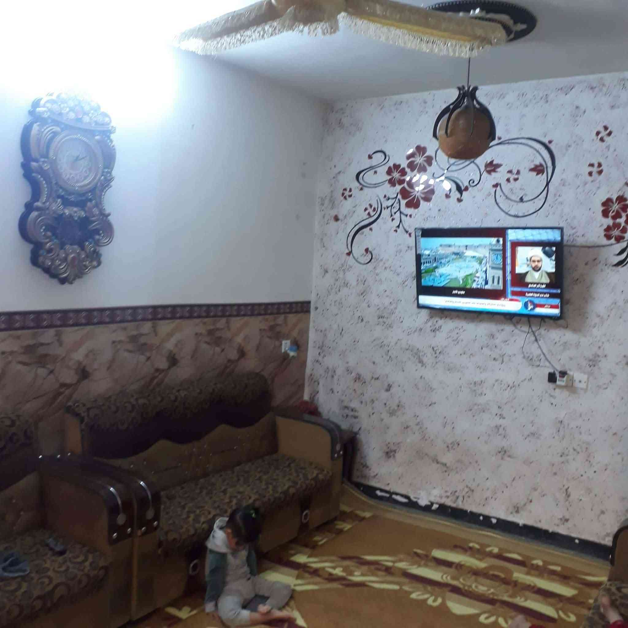 السلام عليكم بيت تجوز حي الصدرين قطاع صفر قرب معارض الحبيبة البيت صب كامل الخدامات ماء مجاري كهرباء تبليط المساحة 80 متر السعر 70الهاتف ***********
