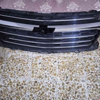 شباك ترافرس الشكل الجديد اصلي  بس زعنفة مكسوره بي  السعر 200 الف    07...