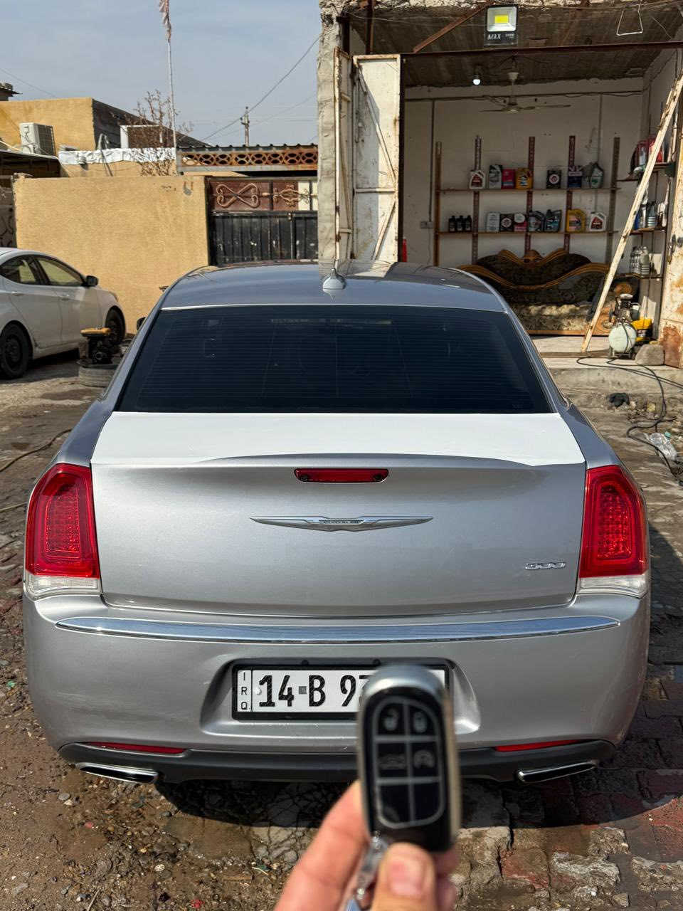 السلام عليكم اوبامه 16اصل معلايه 22 سياره جاهزه ونقص برغي مابيهه بأسمي رقم بصره ماشيه 140حقيقي سياره بيهه جاملغ. ايمن مبدل وبنيد بي صبغ فقط سياره حلوه كلش سعر 185وبيهه مجال مكاني البصره مامتواجد ع فيس   ***********
