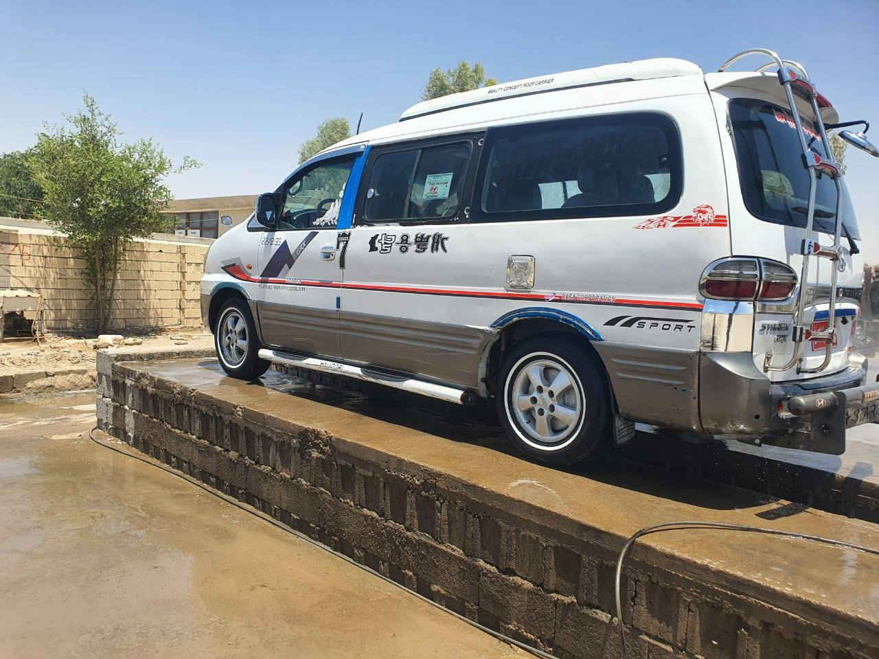 السلام عليكم للبيع سيارة استاركس2004 محدث 2007 رقم ديالى  للاستفسار الاتصال عل رقم ***********
