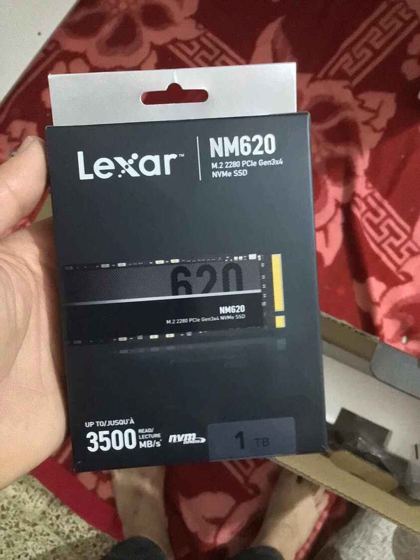 السلام عليكم اخوان 
تجميعه للبيع
مواصفاتها

كرت شاشة Zotac RTX 5050 8GB
16GB(2*8) DDR4 3200
Lexar NM620 1TB M.2 NVMe Gen3x4 SSD
CoolerMaster Mid-Tower chassis 
ASRock X570 Steel Legend M.B
AOC 24G11E 24 FHD 180Hz Monitor 
MSI 650W broze PSU 
AMD Ryzen 5 5500 6C/12T 3.6GHz Box
Canadian IT 150Mb Wireless Adapter
السعر 1100000 مليون او 100 وبيها مجال 
مكاني صلاح الدين  وهاذ رقمي 
*********** سامراء, صلاح الدين
