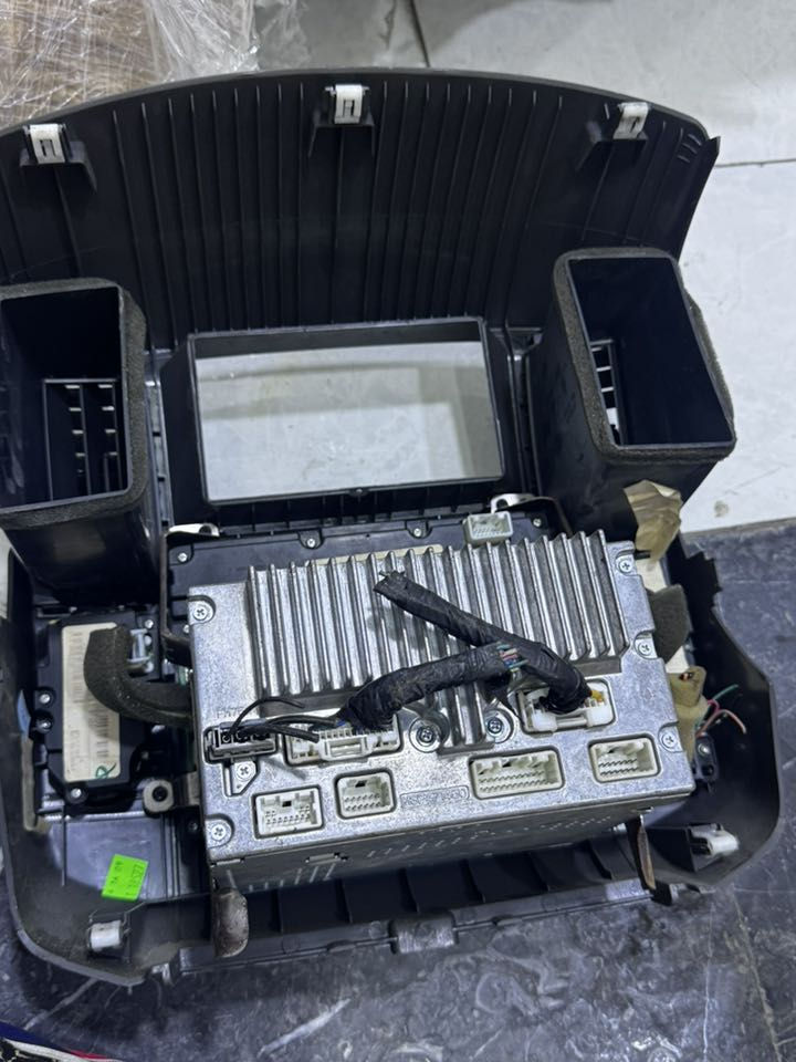 وصول وجه باثفندر ارمادا 
يوجد توصيل كل محافضات العراق

***********
***********
