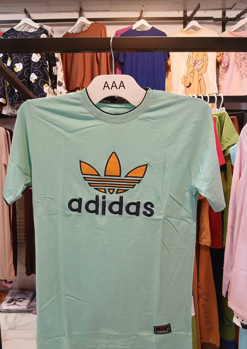 السلام عليكم  
وصلنا تيشرت  شبابي رجالي  ماركه درجة أولى وبأسعار مناسبه 5000. الاف  
العنوان حي البكر سايدين الكنيسه مقابل كاسر الاسعار


**إذا كنت صاحب هذا الإعلان وتريد حذفه لأي سبب، رجاءا أرسل رسالة إلى الدعم الفني**