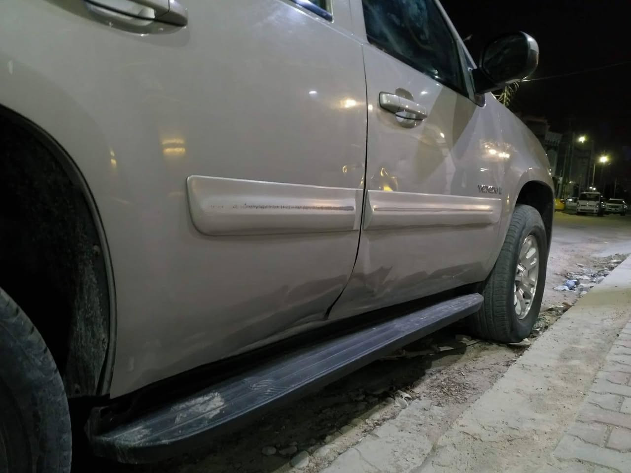 السلام عليكم
يوكن 2007 خليجية مكفولة من التبديل حاليا بيها جراد بقسم من البوند وكذلك القمارة تحتاج بولش السيارة باهت صبغها .سيارتي الشخصية لمدة 8 سنوات بيها سيرفس ب175 
رقم شمالي دولي 
***********
تحياتي للجميع
