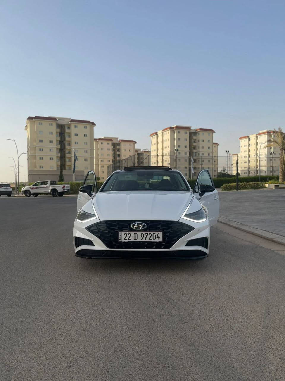 للبيع هيونداي سوناتا موديل 2023 فول
رقم اربيل باسمي  شرط تحويل 
حادث جاملغ مبدل فقط بدون ايرباك بدون دواخل 

السعر 200
المواصفات : 
1 - بانورما 
2- لايتات ديناميكي 4 عدسات 
3- حساسات امامي خلفي 
4- رادار امامي خلفي جانبي 
5 - تدفئه كشنات
6- مكينه 2500
7-كامرات خلفيه
8- كشنات كهرباء جلد 
9- لد انارة داخليه بلادي عدة اللوان 
10- تحكم ستيرن جهتين 
11-   تحديد مسار والخروج عن المسار
12- تشغيل عن بعد 
13- تبريد خلفي 
14- مرايا وسطيه وجانبيه عاكسه للضوء 
15- حساس مطر 
16- سستم صوت بووس 
17-تبريد قطعتين 
18- ستيرن هيتر 
19-شاشه كبير ذكية +ابل كار بلي 
20- الصندوق ذكي يفتح عند الاقتراب منه 
21- شحن لا سلكي 
22 ماشيه 31
 السيارة حلوه ونظيفه 
مكان سيارة الديوانية 
 وتساب مفتوح ***********
