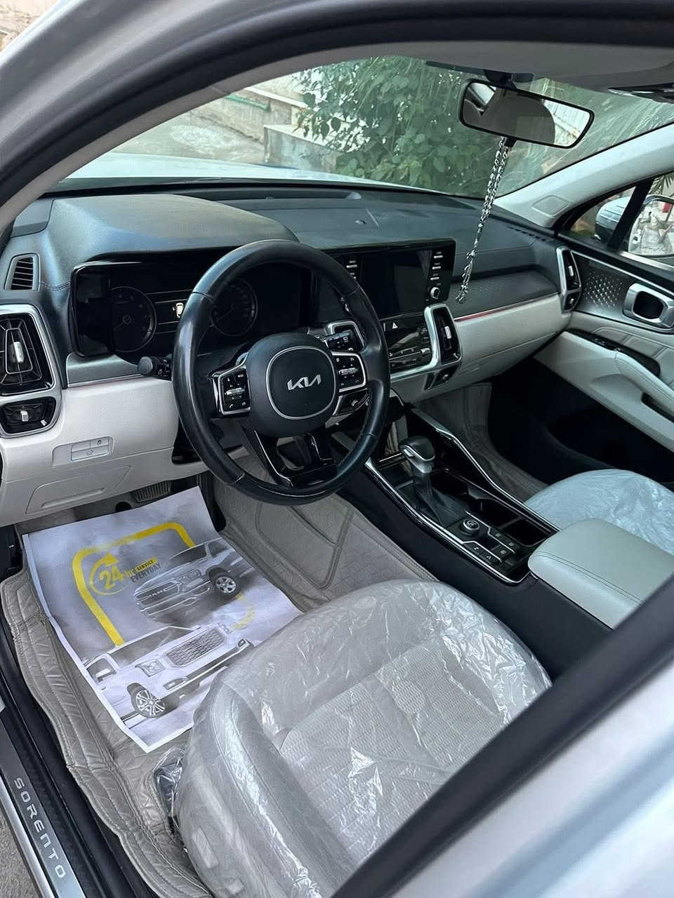 السلام عليكم
سورنتو خليجية ٢٣ مكفوله فول مواصفات ٤ سلندر ماشيه ٥٣  سعر ٢٥٠ الحيب يتصل *********** بغداد البلديات الضباط
