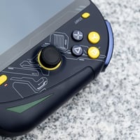 جهاز AOKZOE A1 نضيف جدا مع شاحنه وجنطه فقط AMD Ryzen 7 6800U Ram 32 64...