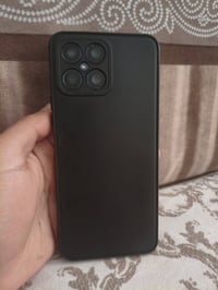 هونر x8ذاكره 128 نضيف كلشي شغال أو ع الفحص السعر 85 للاستفسار 07831860...