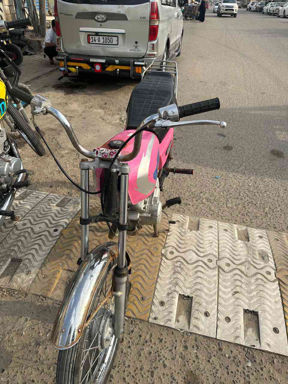 سلام عليكم ايراني نامه ادوات دراجه حلوا خير من الله سعر350وبيه مجال حك جيتك مكان  بصره كرمه علي *********** مستعجل على بيعته
