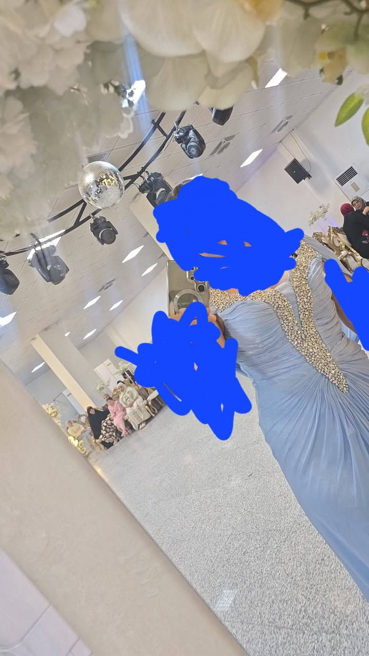 السلام عليكم عندي هاي البدله ملبوسه ساعتين بس جديده كلش قياس ٤٠ وتلبس ٤٢ اخذتهه ١٣٠ اردهه ب٧٠ وبيهه مجال جنن بلحقيقه قبل اسبوع اشتريتها


**إذا كنت صاحب هذا الإعلان وتريد حذفه لأي سبب، رجاءا أرسل رسالة إلى الدعم الفني**